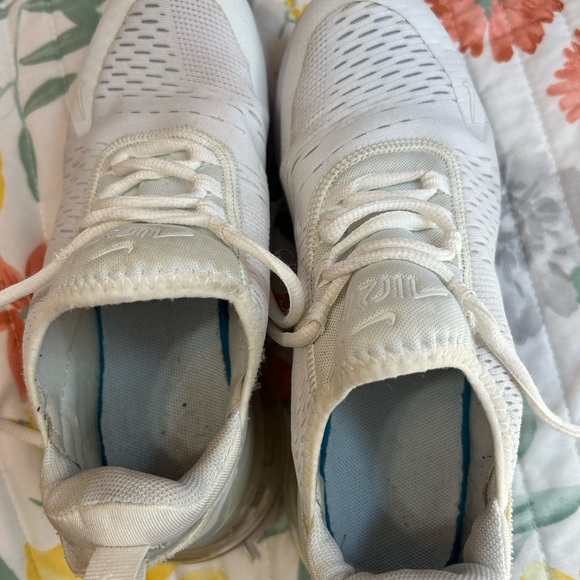 Nike Air Max 270 Cream Sneakers - Picture 5 of 7